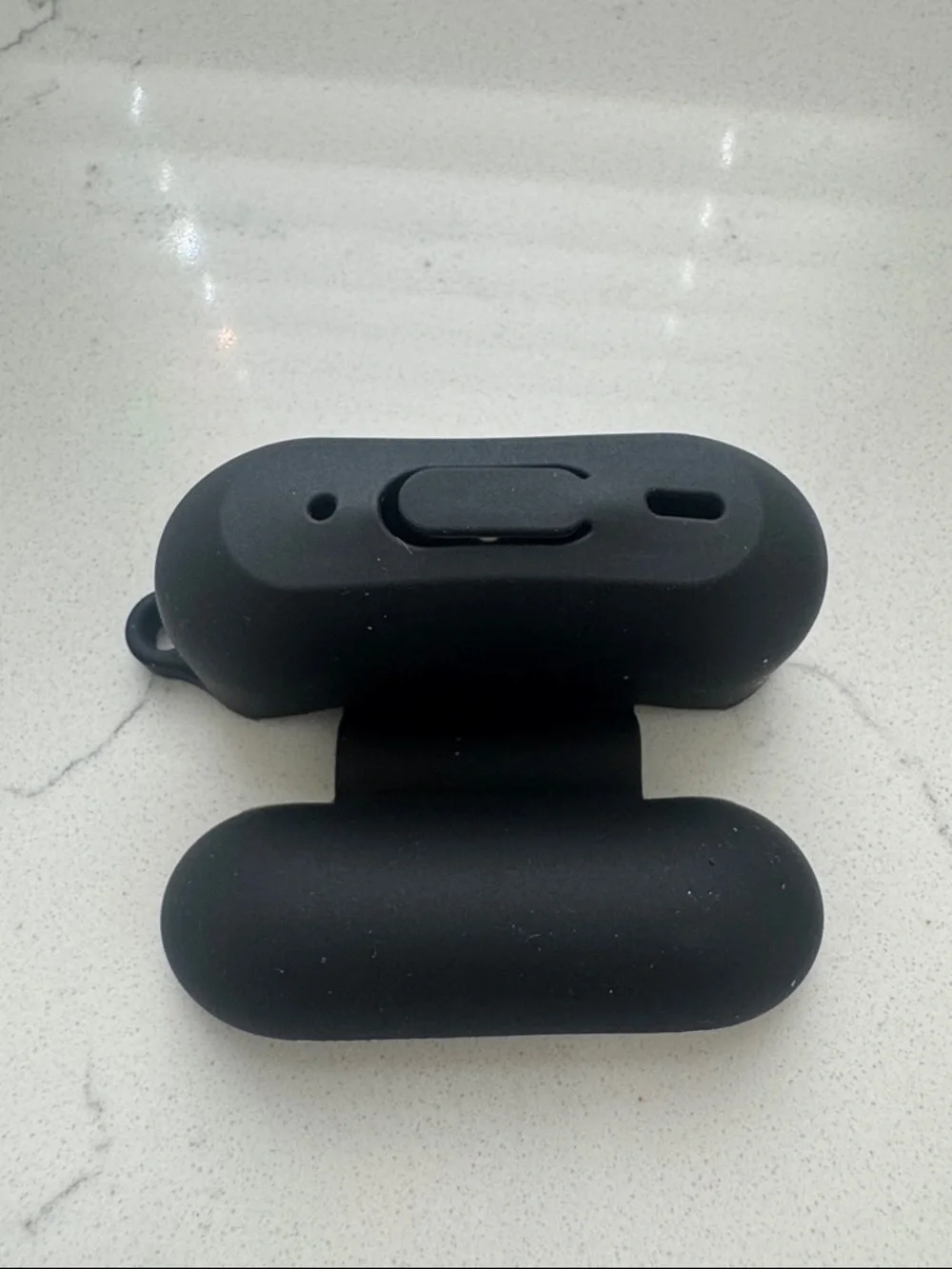 DIXXON Protective 2nd Gen Airpod Case - Black with White Crest Logo